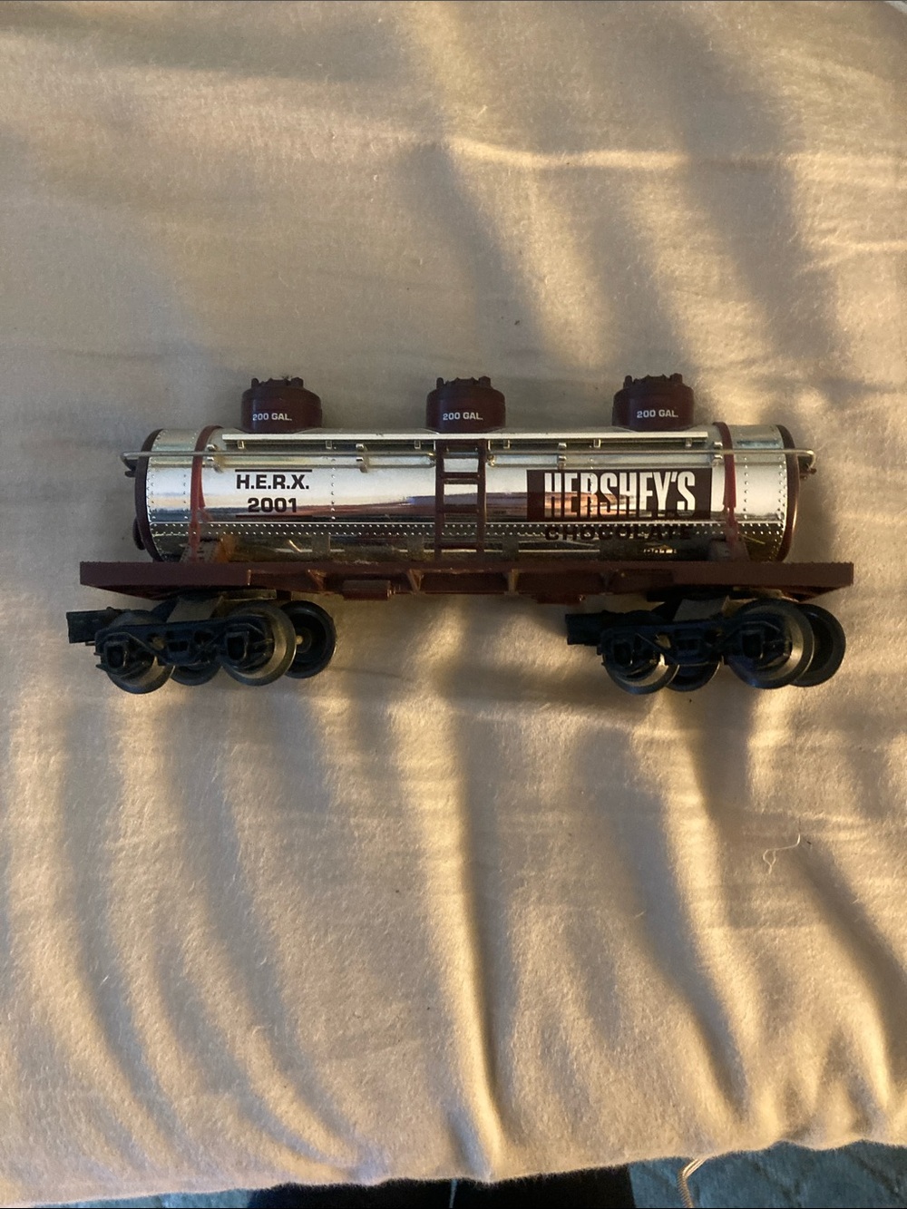 Lionel Hershey's Syrup single-dome tank car